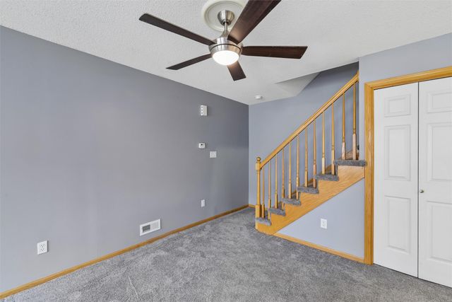 6855 Woodland Avenue 1302, West Des Moines, IA 50266