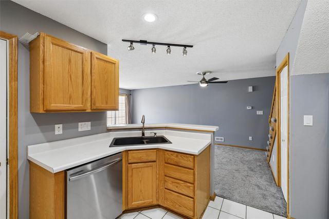 6855 Woodland Avenue 1302, West Des Moines, IA 50266