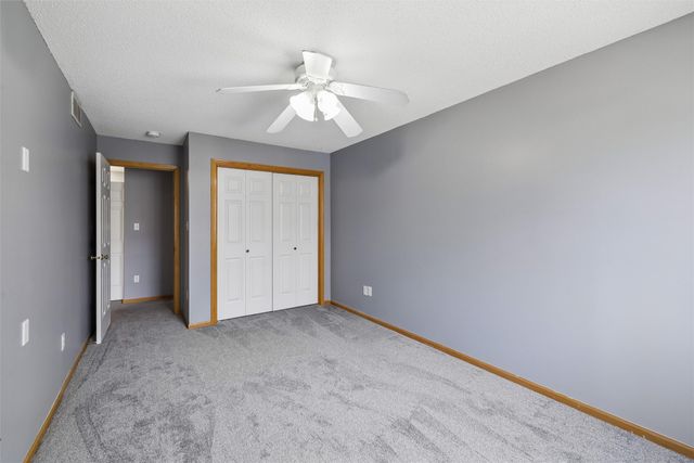 6855 Woodland Avenue 1302, West Des Moines, IA 50266