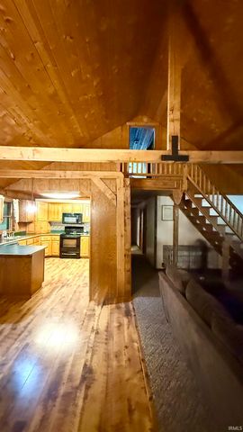 18 Oak tree Lane, Springville, IN 47462