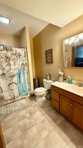 18 Oak tree Lane, Springville, IN 47462