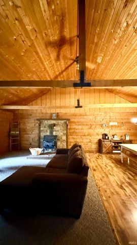 18 Oak tree Lane, Springville, IN 47462