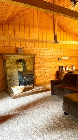 18 Oak tree Lane, Springville, IN 47462