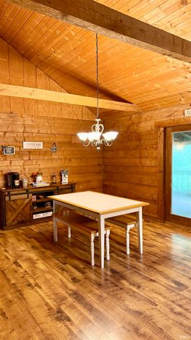 18 Oak tree Lane, Springville, IN 47462