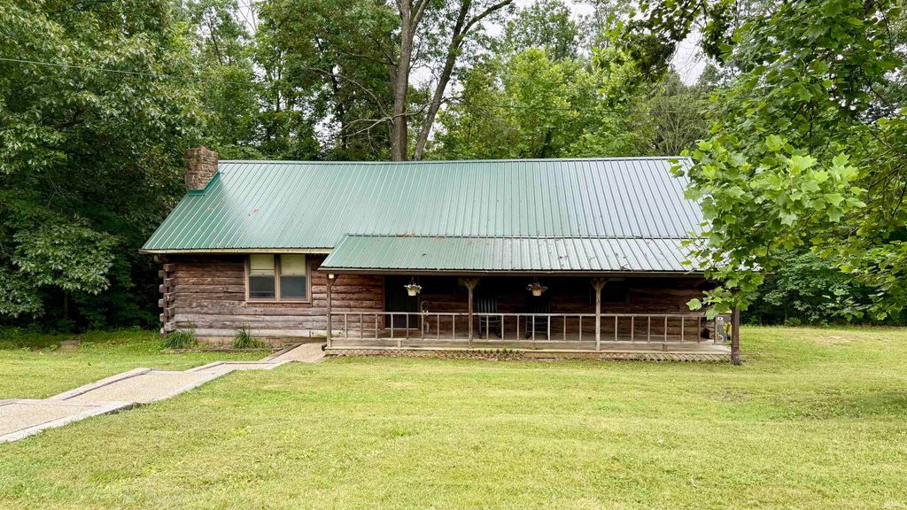 18 Oak tree Lane, Springville, IN 47462