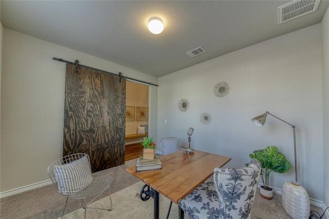 173 Flexus LN, Liberty Hill, TX 78642