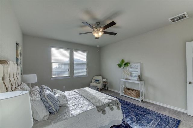 173 Flexus LN, Liberty Hill, TX 78642