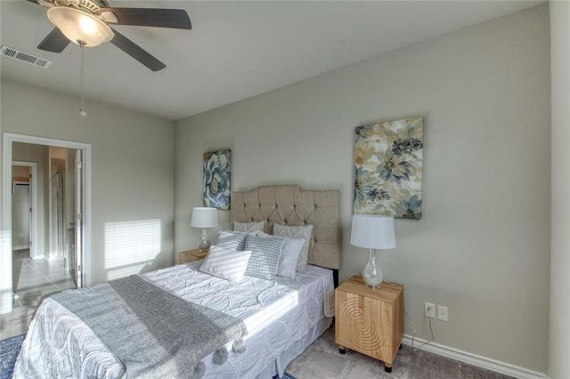 173 Flexus LN, Liberty Hill, TX 78642