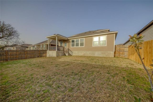 173 Flexus LN, Liberty Hill, TX 78642