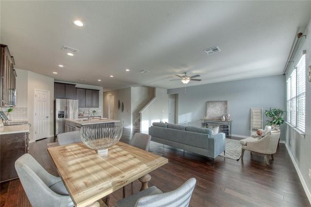 173 Flexus LN, Liberty Hill, TX 78642