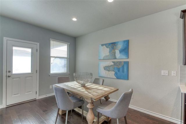 173 Flexus LN, Liberty Hill, TX 78642