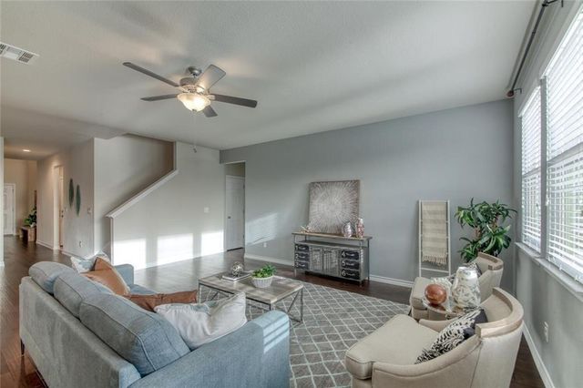 173 Flexus LN, Liberty Hill, TX 78642