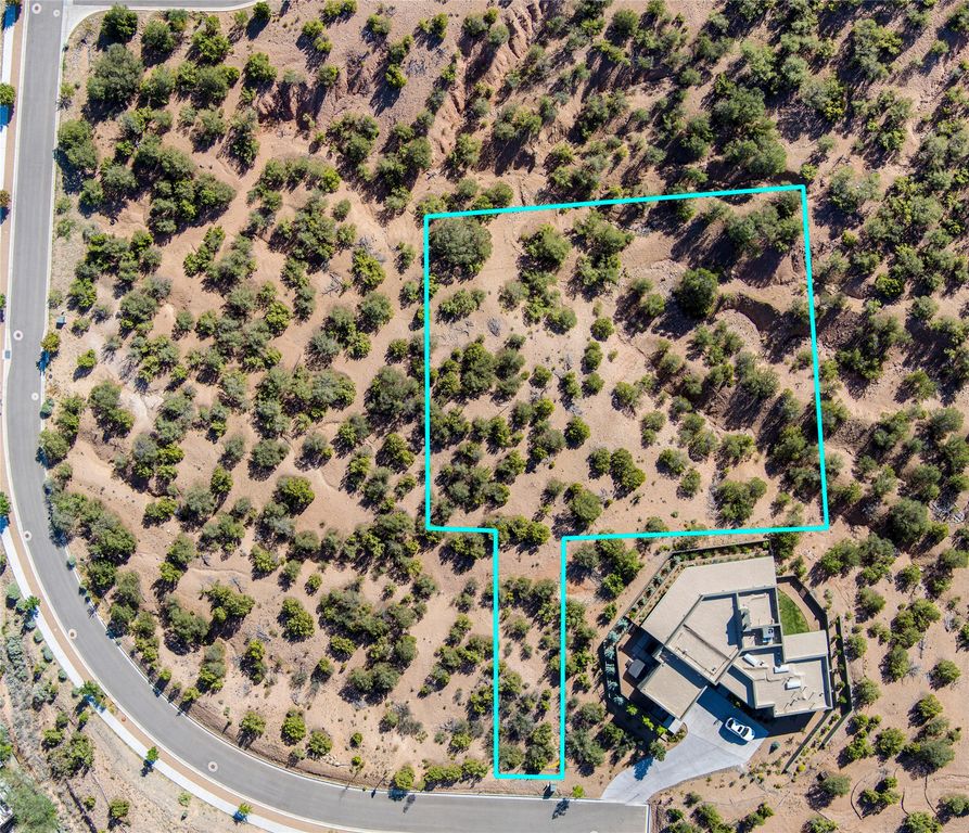 569 Calle Mirasol, Santa Fe, NM 87501
