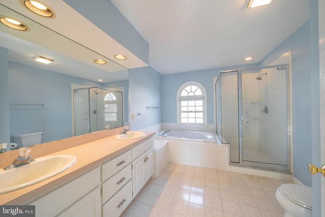 217 KIRKBRAE RD, Kennett Square, PA 19348