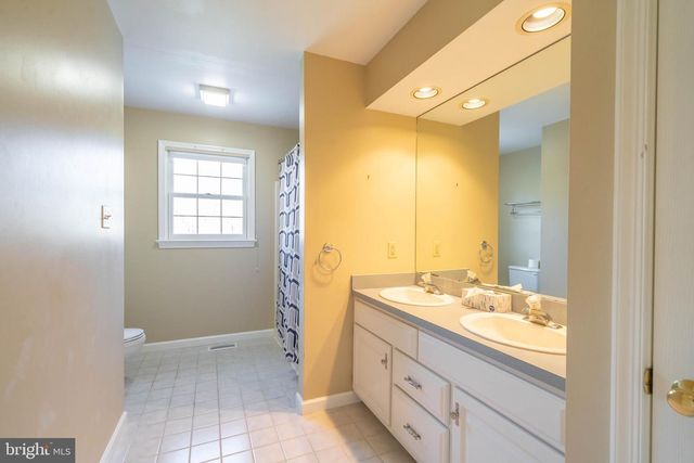 217 KIRKBRAE RD, Kennett Square, PA 19348