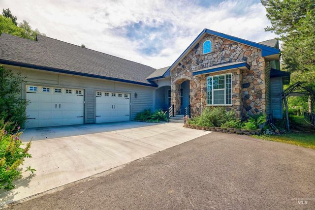39 Grand Fir Dr, Donnelly, ID 83615 property photo