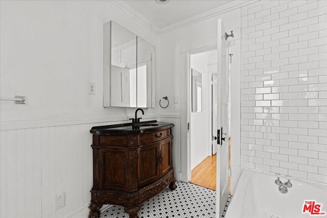 1018 Havenhurst Drive 1020, West Hollywood, CA 90046