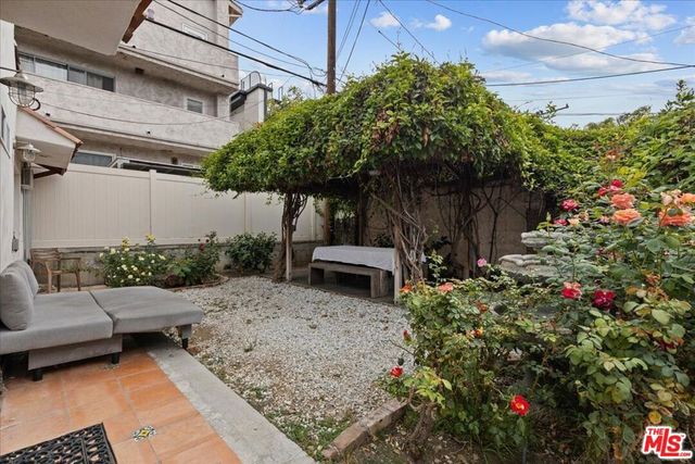 1018 Havenhurst Drive 1020, West Hollywood, CA 90046