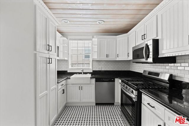 1018 Havenhurst Drive 1020, West Hollywood, CA 90046