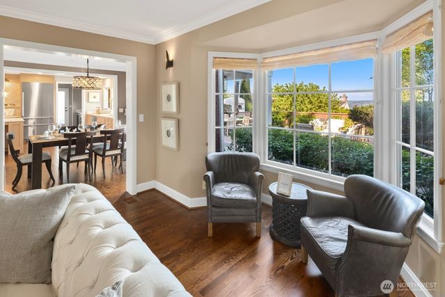 7044 50th Avenue NE, Seattle, WA 98115