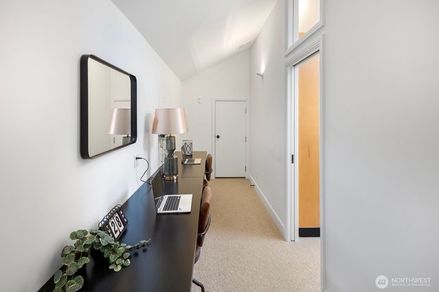7044 50th Avenue NE, Seattle, WA 98115