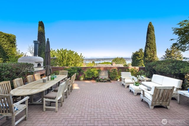 7044 50th Avenue NE, Seattle, WA 98115