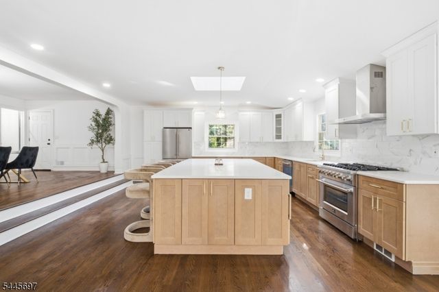 1379 Blair Ct, Bridgewater Twp., NJ 08807