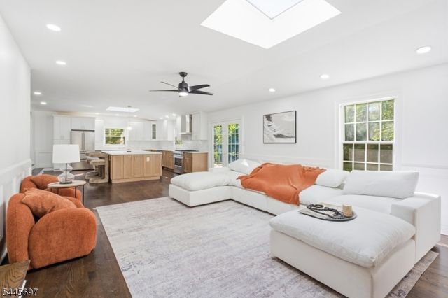 1379 Blair Ct, Bridgewater Twp., NJ 08807
