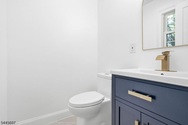 1379 Blair Ct, Bridgewater Twp., NJ 08807