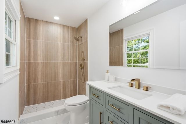 1379 Blair Ct, Bridgewater Twp., NJ 08807