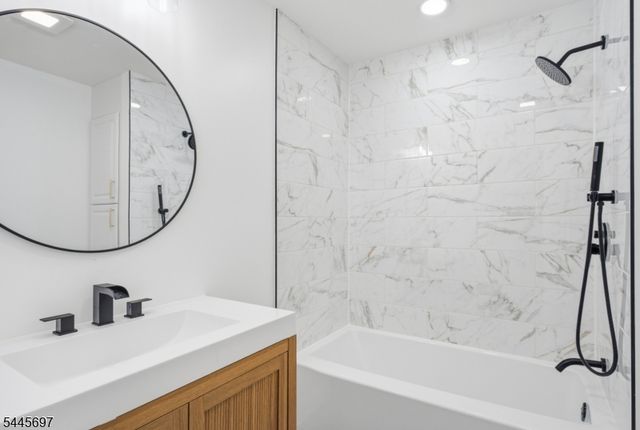 1379 Blair Ct, Bridgewater Twp., NJ 08807