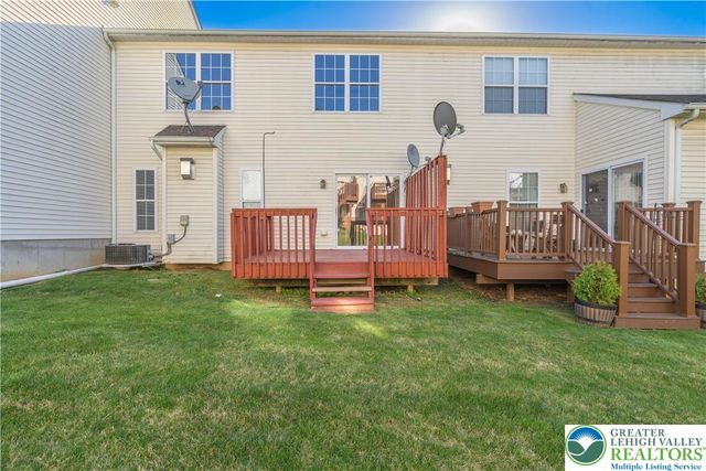 130 Willow Drive, Palmer Twp, PA 18045