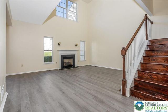 130 Willow Drive, Palmer Twp, PA 18045