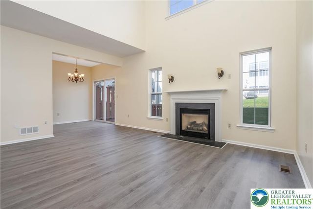 130 Willow Drive, Palmer Twp, PA 18045