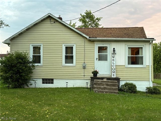 4828 Damon Avenue NW, Warren, OH 44483