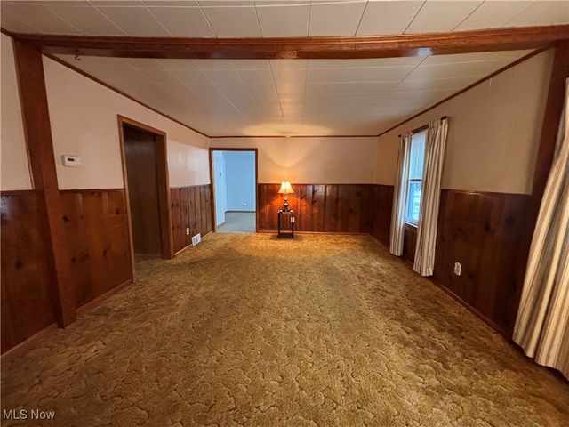 4828 Damon Avenue NW, Warren, OH 44483