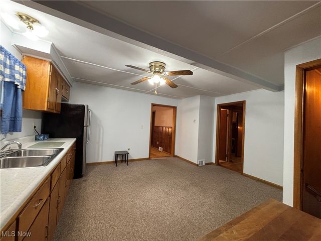 4828 Damon Avenue NW, Warren, OH 44483