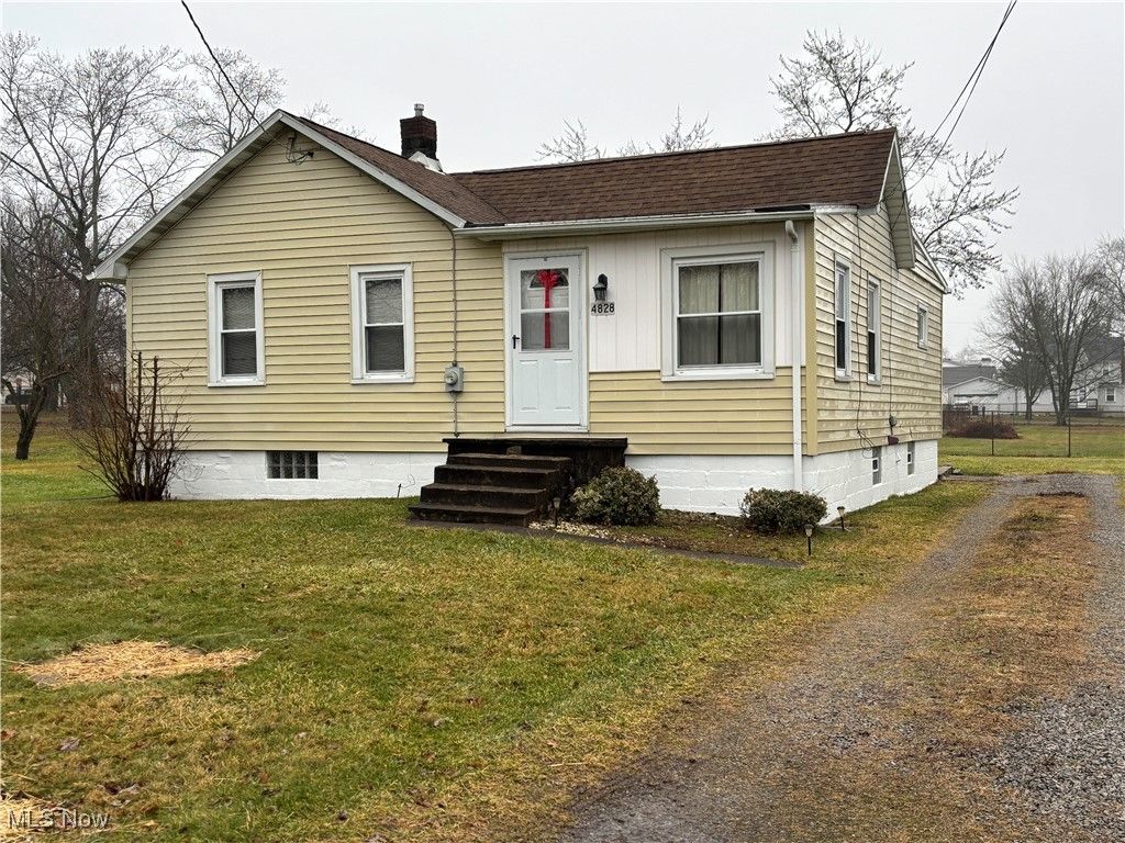 4828 Damon Avenue NW, Warren, OH 44483
