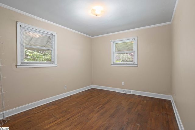208 Shady Glen Drive, Greer, SC 29651