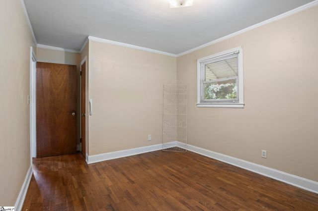 208 Shady Glen Drive, Greer, SC 29651