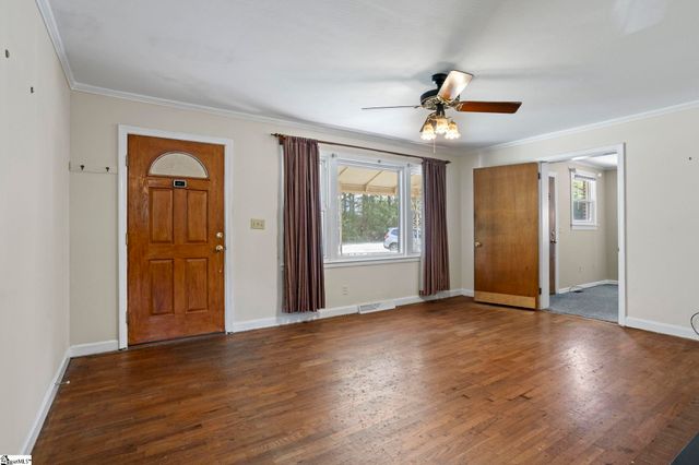 208 Shady Glen Drive, Greer, SC 29651