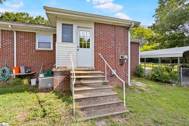 208 Shady Glen Drive, Greer, SC 29651