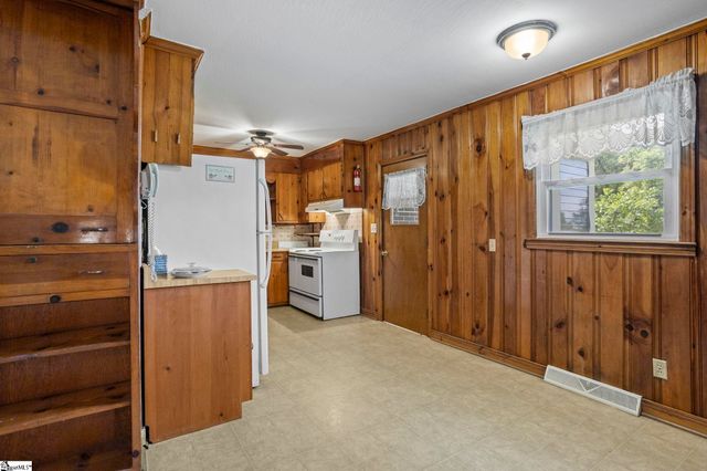 208 Shady Glen Drive, Greer, SC 29651