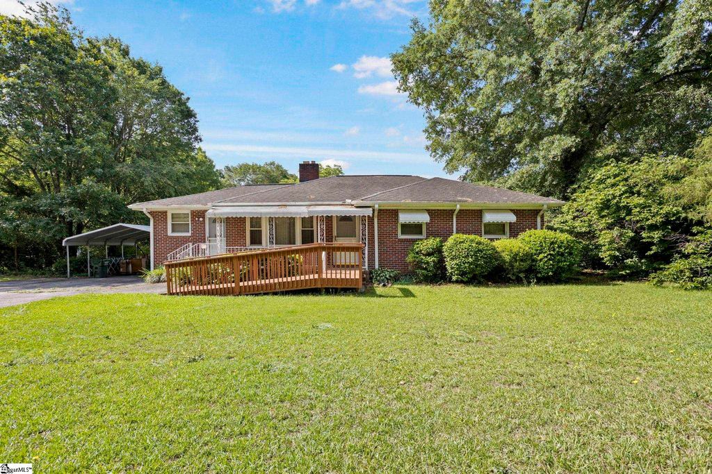 208 Shady Glen Drive, Greer, SC 29651