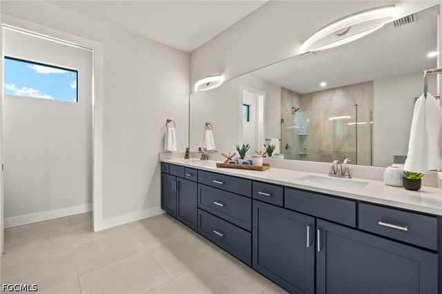 707 NW 38th AVE, Cape Coral, FL 33993