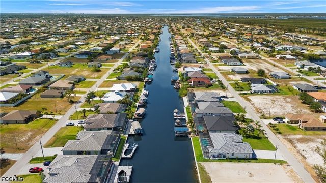 707 NW 38th AVE, Cape Coral, FL 33993