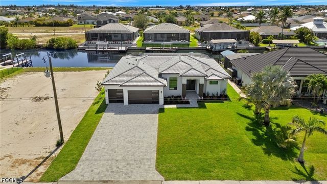 707 NW 38th AVE, Cape Coral, FL 33993