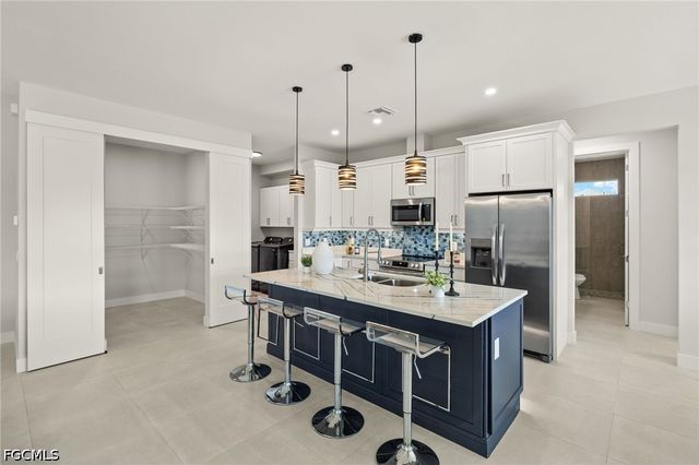 707 NW 38th AVE, Cape Coral, FL 33993