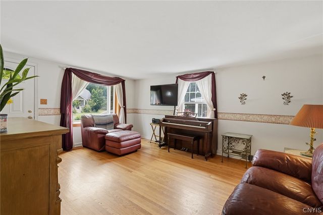 114 South Terry Road, Geddes, NY 13219