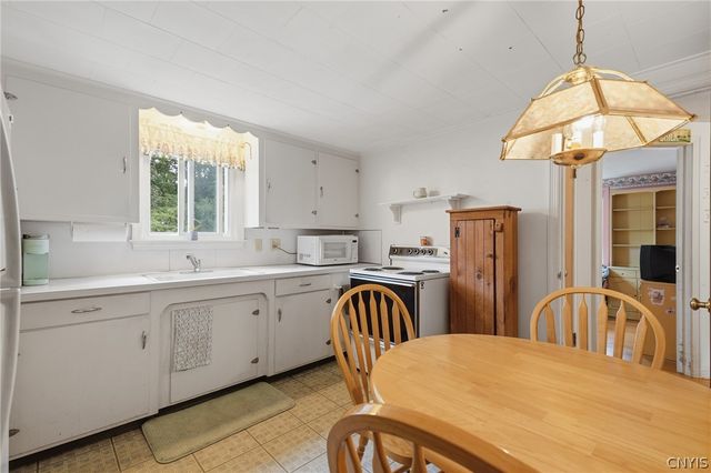 114 South Terry Road, Geddes, NY 13219